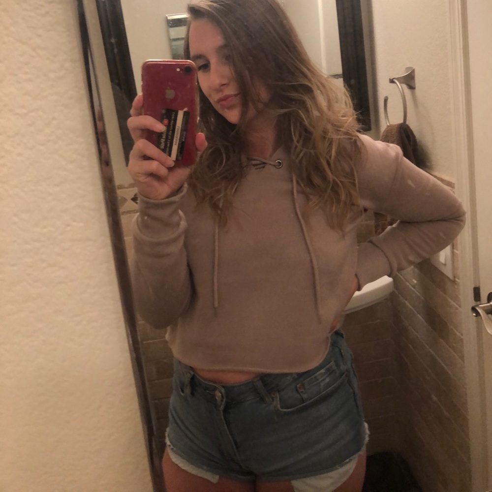 crop hoodie